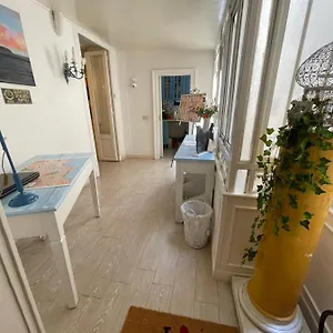 https://napoli-da-vivere-suites-casa.hotels-amalfi.com