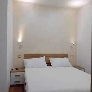 https://diana-home-1.hotelitalianriviera.com