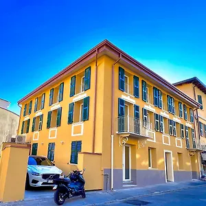 https://cinque-terre-hub-suite-13.hotelitalianriviera.com